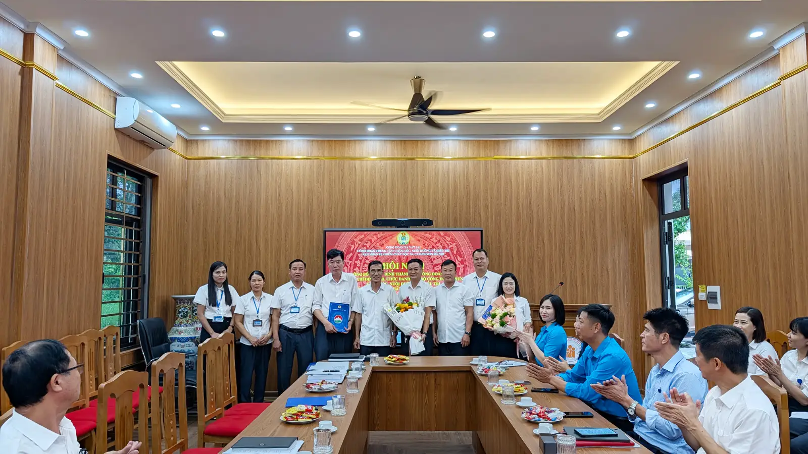 THÀNH LẬP CÔNG ĐOÀN CƠ SỞ TRUNG TÂM CHĂM SÓC NUÔI DƯỠNG VÀ ĐIỀU TRỊ NẠN NHÂN BỊ NHIỄM CHẤT ĐỘC DA CAM/DIOXIN HÀ NỘI: ĐIỂM TỰA VỮNG CHẮC CHO 87 VIÊN CHỨC, NGƯỜI LAO ĐỘNG