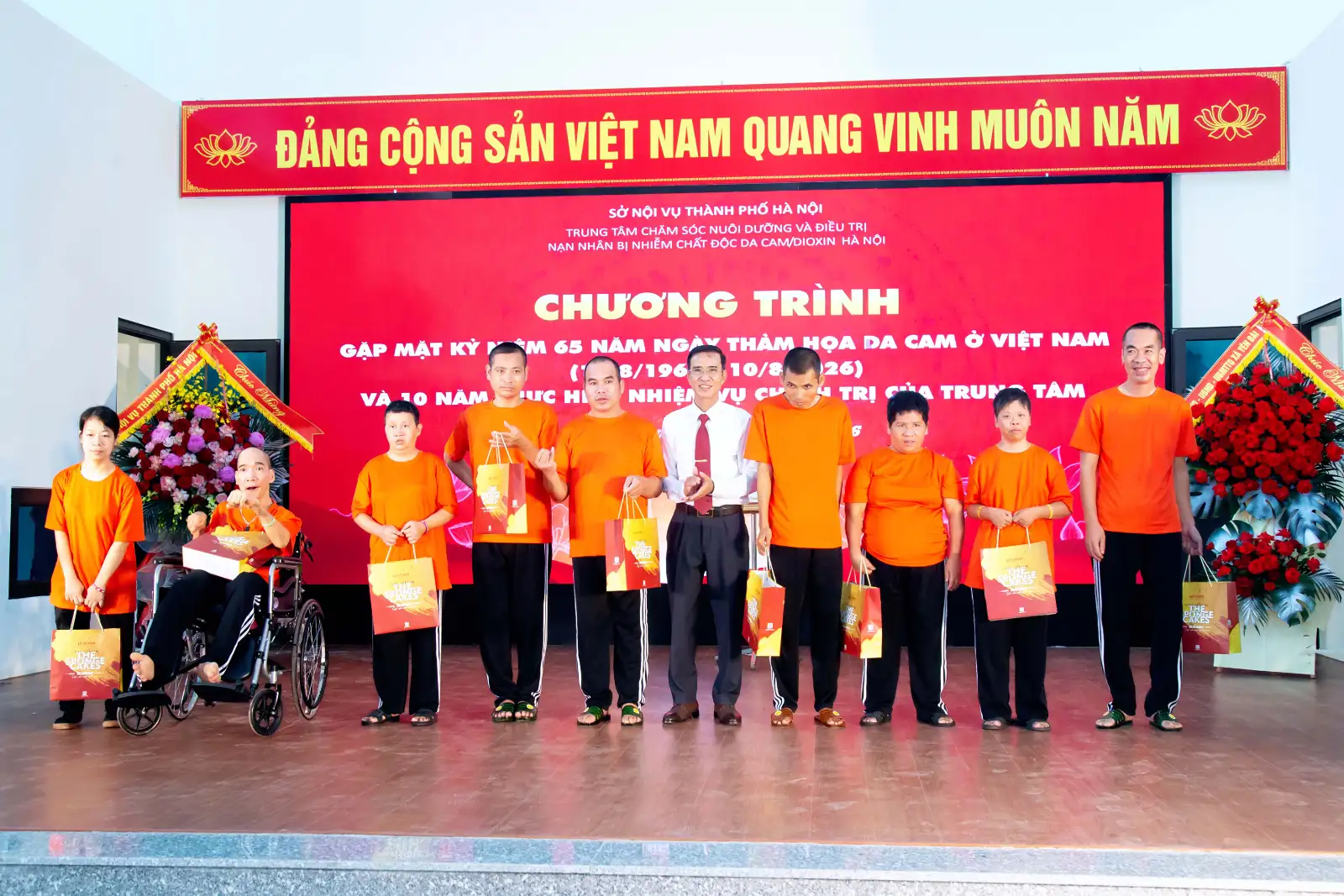 CHƯƠNG TRÌNH GẶP MẶT KỶ NIỆM 65 NĂM NGÀY THẢM HỌA DA CAM Ở VIỆT NAM VÀ DẤU ẤN 10 NĂM HÀNH TRÌNH XOA DỊU NỖI ĐAU DA CAM, THẮP SÁNG NIỀM TIN CỦA TRUNG TÂM